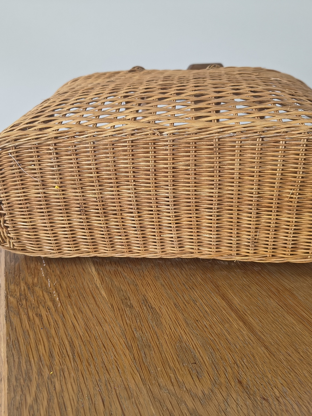 Vintage Market Woven Straw Tote Bag in Tan. - Picture 5 of 10